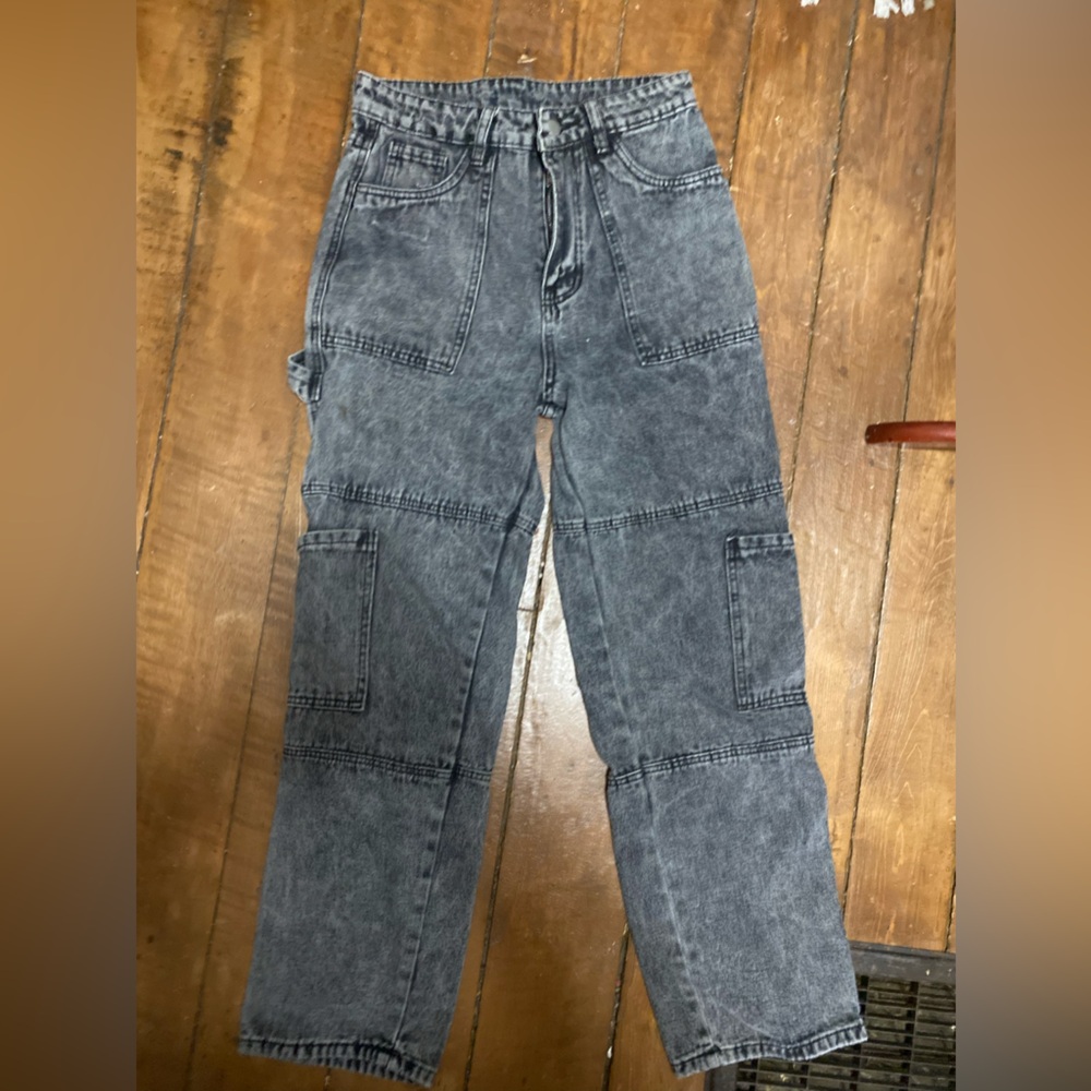 Women’s Black Cargo Jeans. Size Medium.